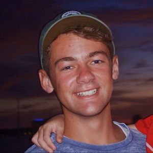 Meet your Posher, Adam